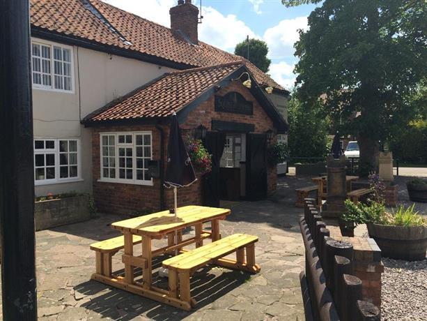 The Fountain At Tuxford & The Square And Compass Normanton On Trent Hotel Kültér fotó